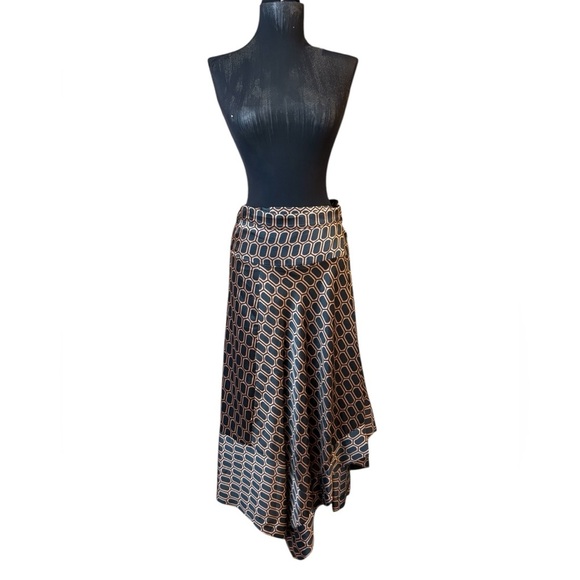 Zara Black and Tan Asymmetrical Wrap Skirt - Picture 10 of 16